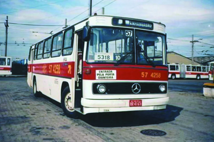 Adesivo para cartão Ônibus Urbano Vintage Vermelho